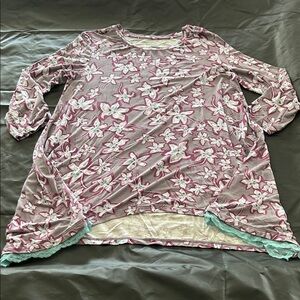 LOGO by Lori Goldstein Floral Tunic in Pink and White